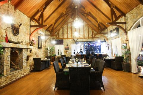 Royal Kalaw Hill Resort